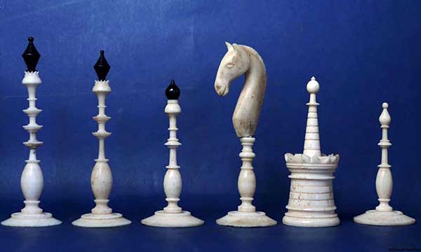 Antique  Dutch Bone Chess Set