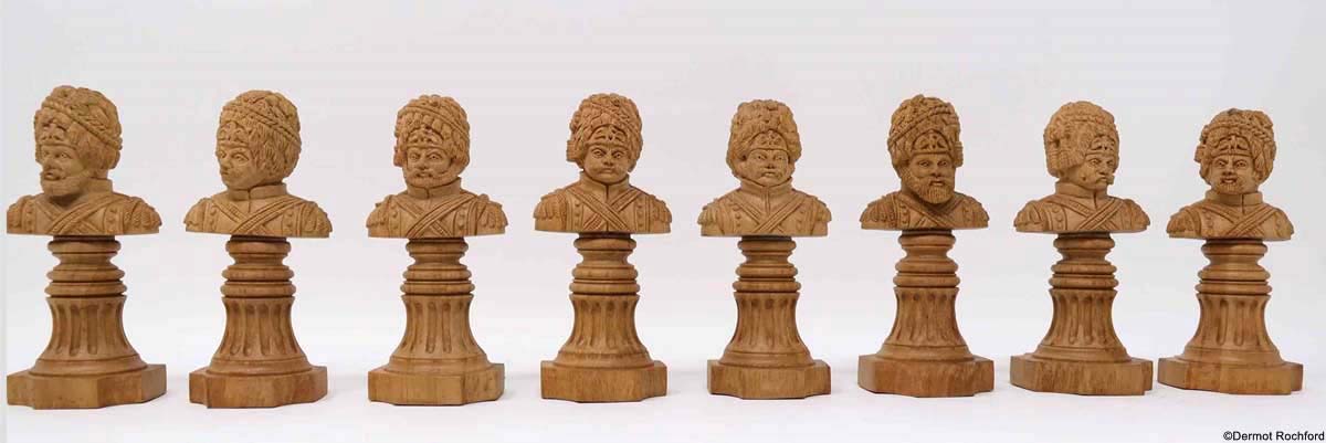 DK Bust Chess Set