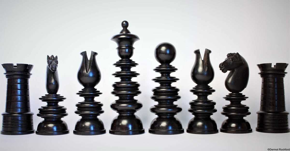 Old Antique English Pattern Chess Set