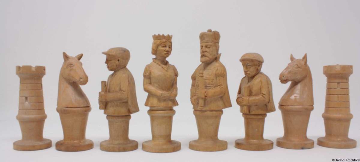 Bust Swiss hand carved wood chess set