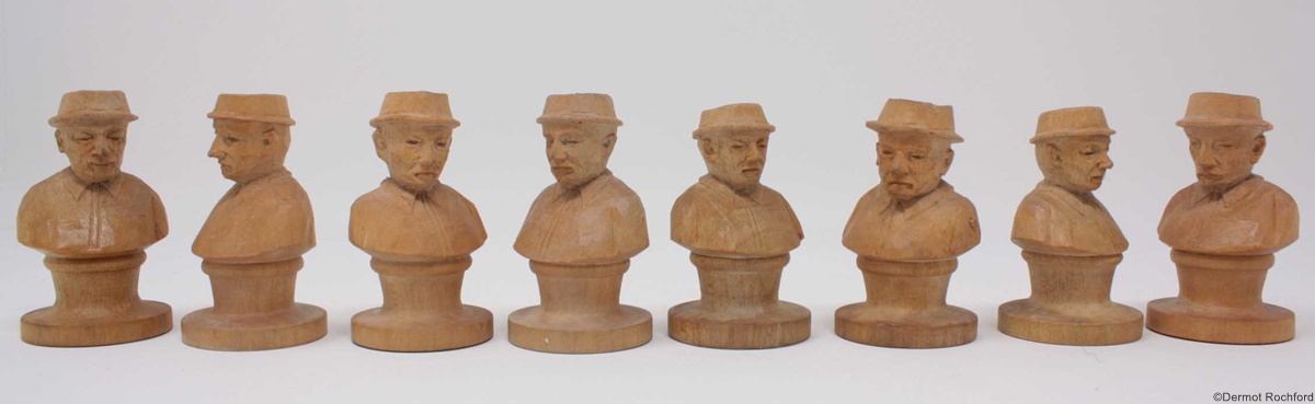 Bust Swiss hand carved wood chess set